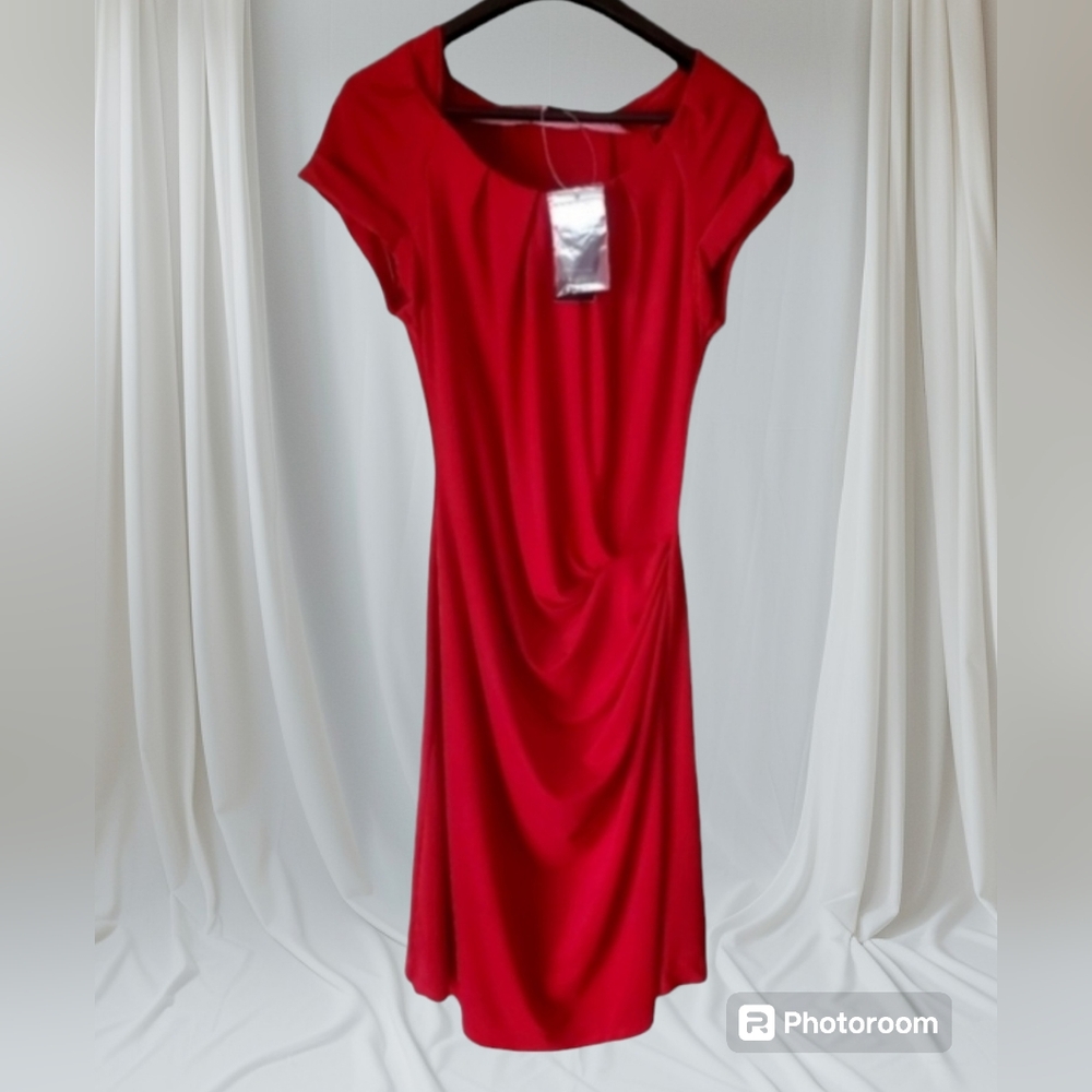 Axara Paris NWT Women's Red Dress Size Medium